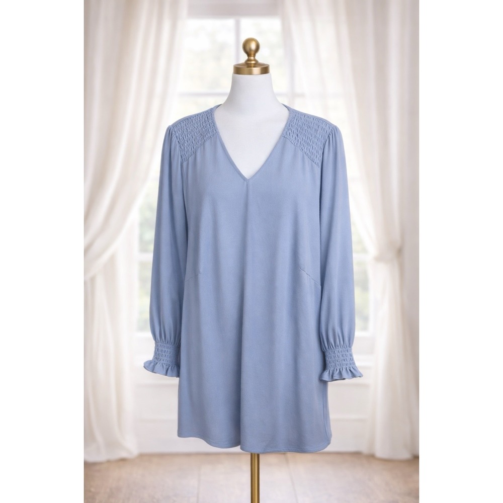 Adrianna Papell Popover Office Top Size 3x Blue Flowy‎ Knit Smocked Shoulders
